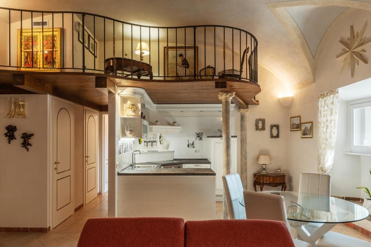 Palazzo Altieri Elegant Apartment Рим Экстерьер фото