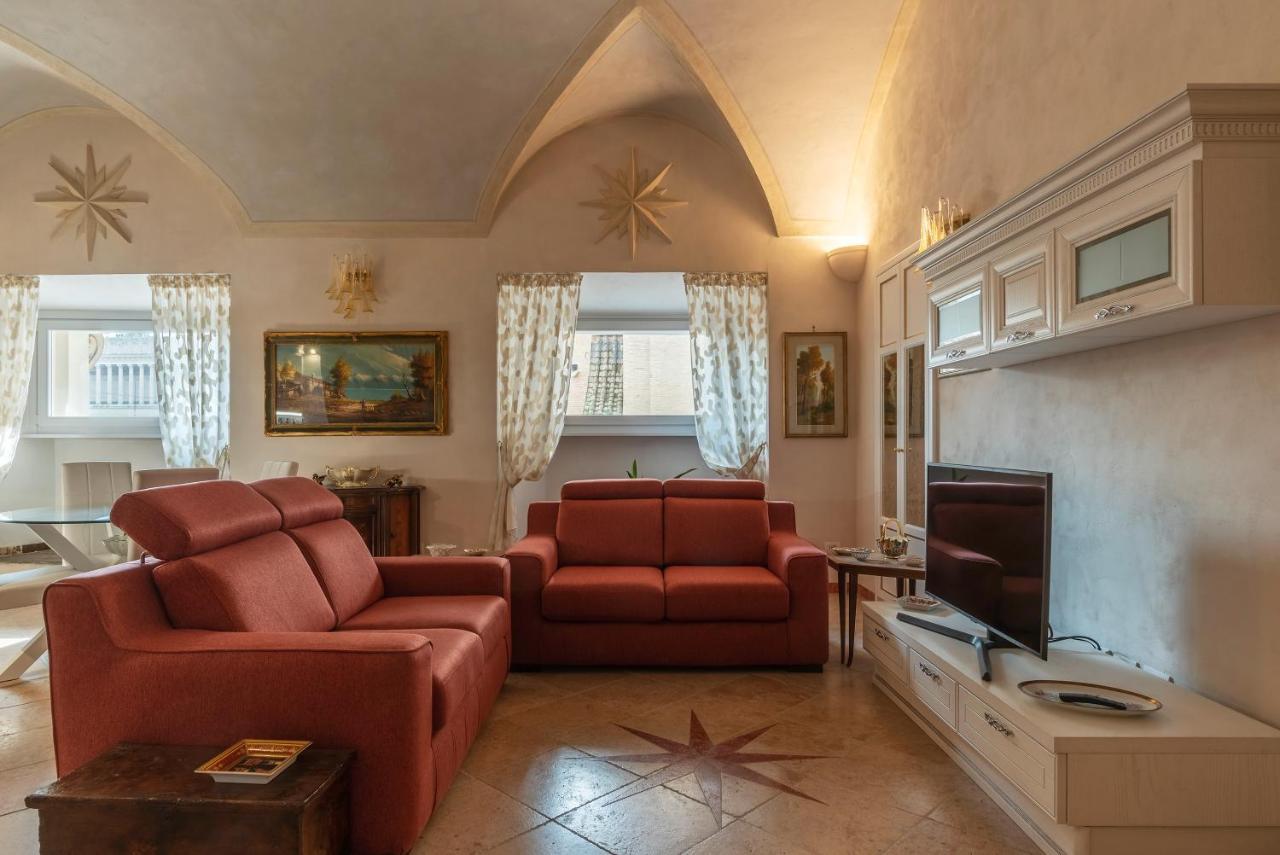 Palazzo Altieri Elegant Apartment Рим Экстерьер фото