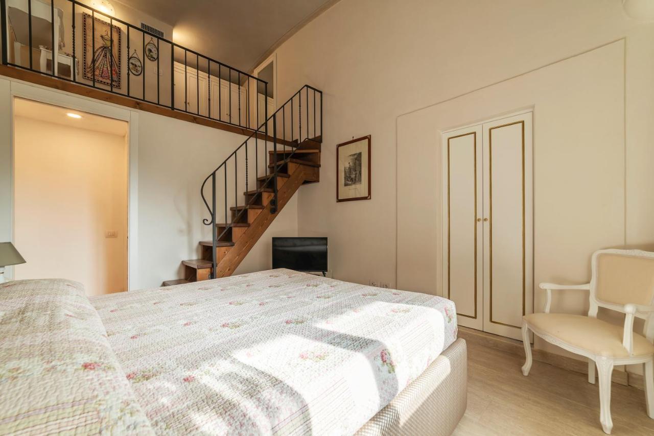 Palazzo Altieri Elegant Apartment Рим Экстерьер фото