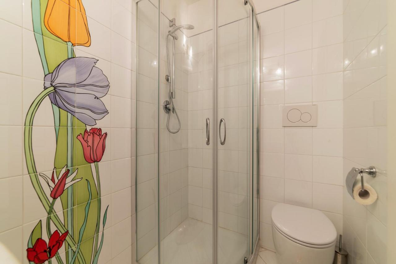 Palazzo Altieri Elegant Apartment Рим Экстерьер фото