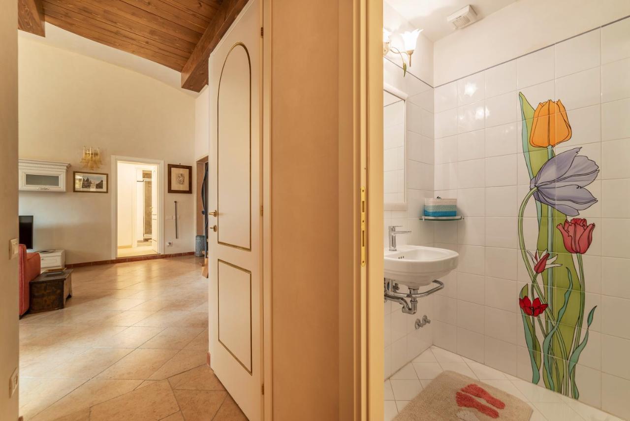 Palazzo Altieri Elegant Apartment Рим Экстерьер фото